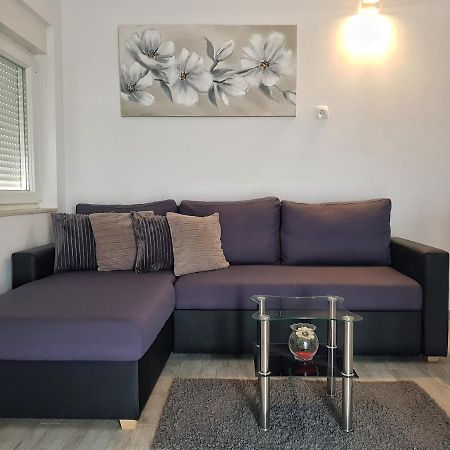 Apartman Nela Apartment Kastel Sucurac ภายนอก รูปภาพ