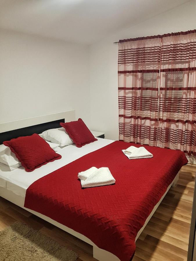 Apartman Nela Apartment Kastel Sucurac ภายนอก รูปภาพ