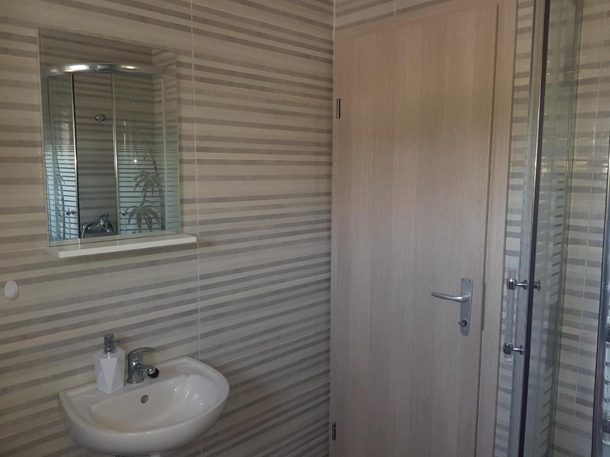 Apartman Nela Apartment Kastel Sucurac ภายนอก รูปภาพ