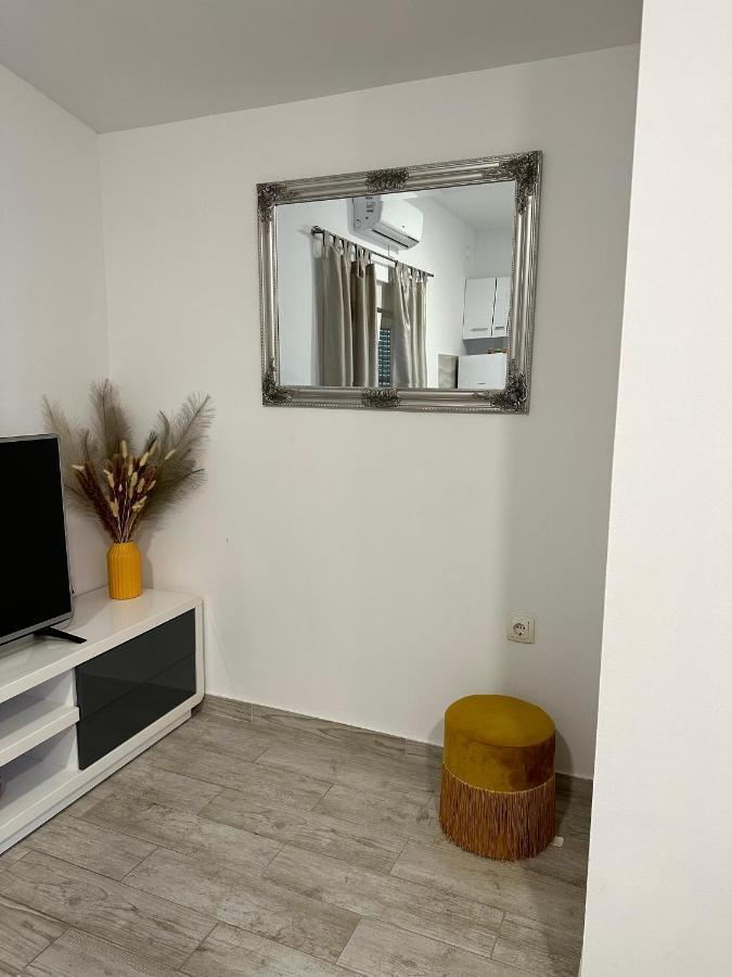 Apartman Nela Apartment Kastel Sucurac ภายนอก รูปภาพ